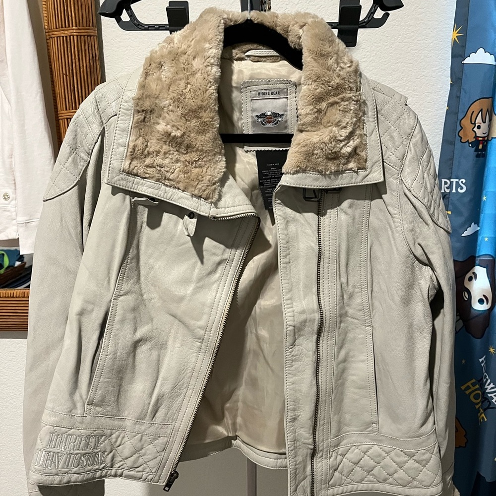 Harley Davidson leather riding jacket large